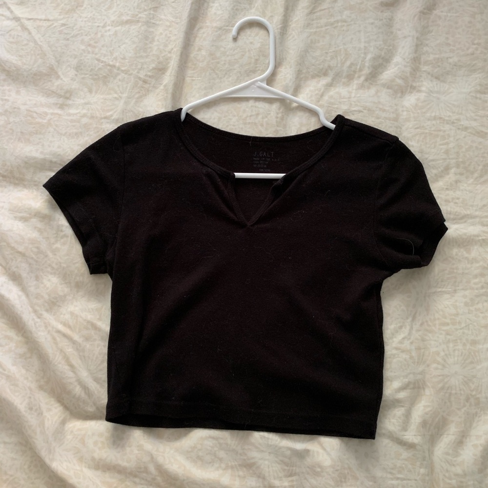 Brandy Melville Cropped black t